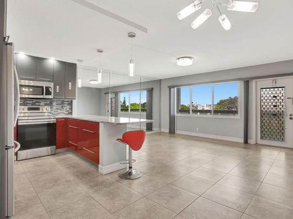 4004 Cambridge A 4004, Deerfield Beach FL 33442