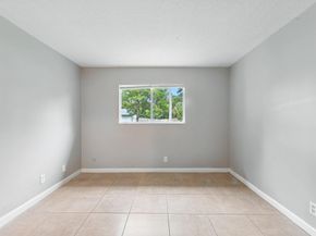 2461 SW 43rd Ter, Fort Lauderdale FL 33317