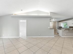 2461 SW 43rd Ter, Fort Lauderdale FL 33317