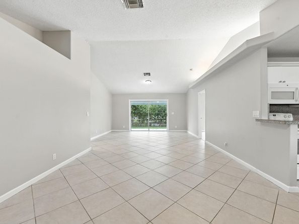 2461 SW 43rd Ter, Fort Lauderdale FL 33317