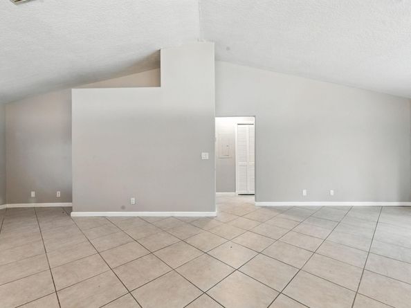 2461 SW 43rd Ter, Fort Lauderdale FL 33317
