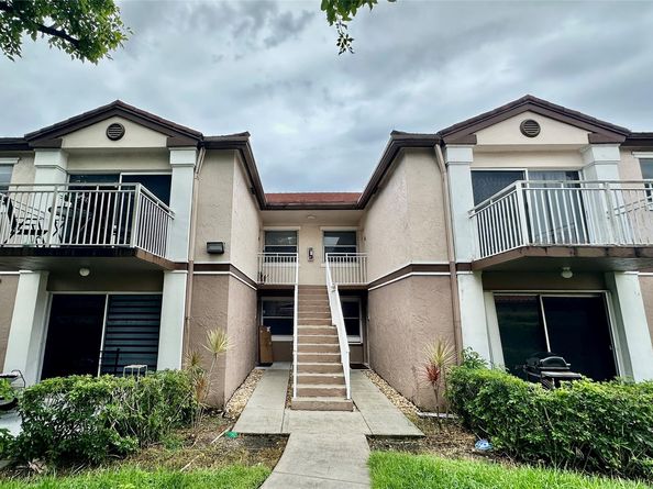 1200 SW 113th Ter 204, Pembroke Pines FL 33025