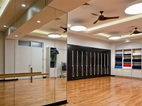 21050 Point Pl 2202, Aventura FL 33180