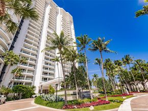 21050 Point Pl 2202, Aventura FL 33180
