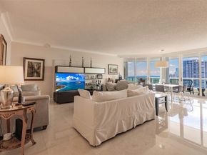21050 Point Pl 2202, Aventura FL 33180