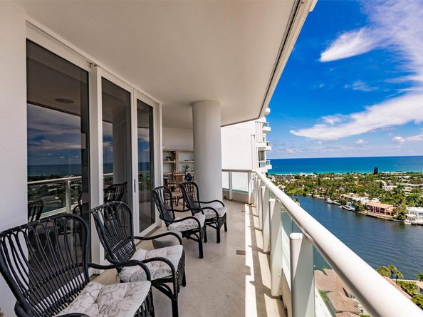 21050 Point Pl 2202, Aventura FL 33180