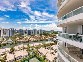 21050 Point Pl 2202, Aventura FL 33180