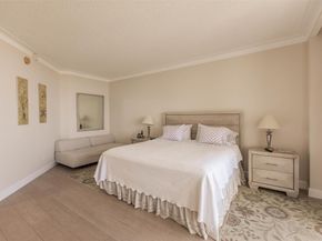 21050 Point Pl 2202, Aventura FL 33180