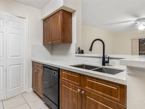 875 Riverside Dr 717, Coral Springs FL 33071