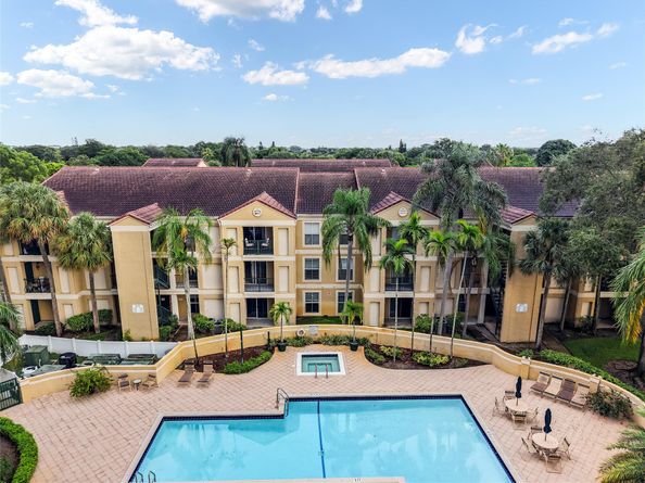 875 Riverside Dr 717, Coral Springs FL 33071