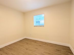 541 N 68th Way, Hollywood FL 33024