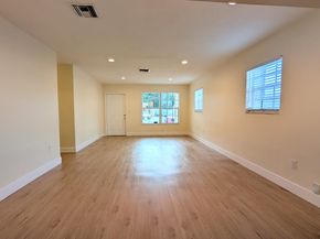 541 N 68th Way, Hollywood FL 33024