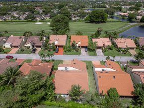 7040 Golf Pointe Circle, Tamarac FL 33321