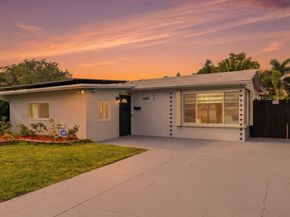 6448 Custer Street, Hollywood FL 33024