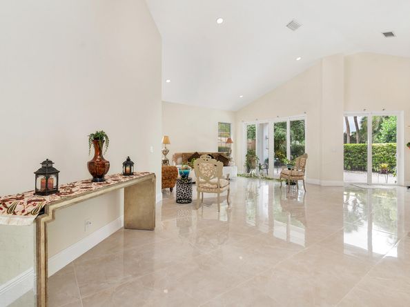 999 Lytham Court, West Palm Beach FL 33411