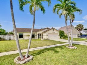 54 Cedar Circle, Boynton Beach FL 33436