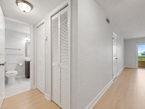 7845 Camino Real O-413 O413, Miami FL 33143