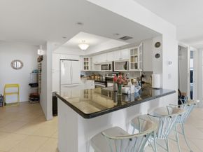 3581 S Ocean Boulevard Apt 4e, South Palm Beach FL 33480