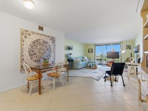 3581 S Ocean Boulevard Apt 4e, South Palm Beach FL 33480