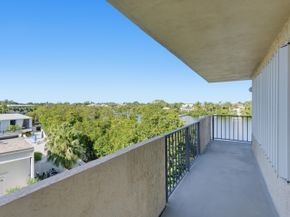 3581 S Ocean Boulevard Apt 4e, South Palm Beach FL 33480