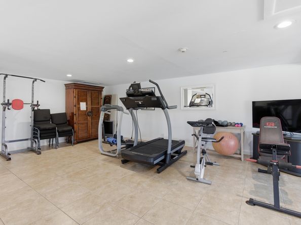 3581 S Ocean Boulevard Apt 4e, South Palm Beach FL 33480