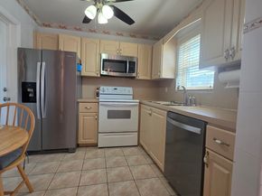 5300 Washington Street G221, Hollywood FL 33021