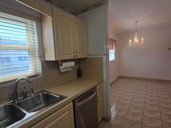 5300 Washington Street G221, Hollywood FL 33021