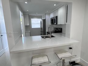 8010 SW 152nd Avenue 211, Miami FL 33193