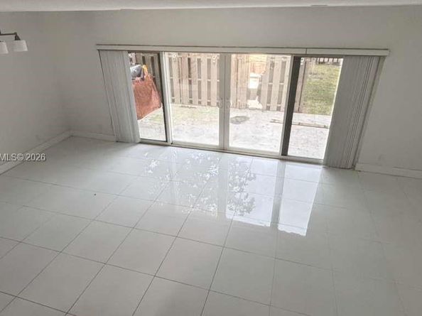 8195 NW 8th Manor 3, Plantation FL 33324