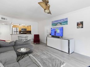 259 S Cypress Road 506, Pompano Beach FL 33060