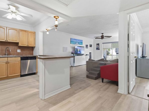 259 S Cypress Road 506, Pompano Beach FL 33060