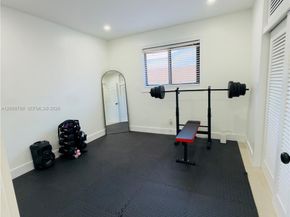 1524 NE 14th Terrace, Fort Lauderdale FL 33304
