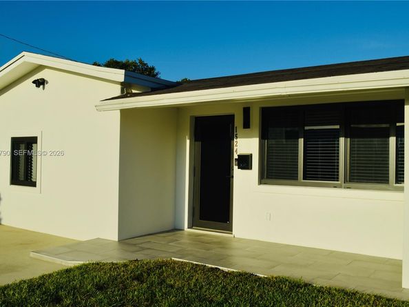 1524 NE 14th Terrace, Fort Lauderdale FL 33304
