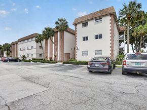 2491 SW 82nd Avenue 108, Davie FL 33324