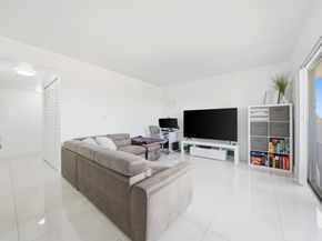 1221 SW 122nd Avenue 401, Miami FL 33184