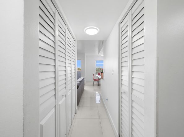 1221 SW 122nd Avenue 401, Miami FL 33184