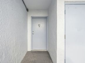 1221 SW 122nd Avenue 401, Miami FL 33184