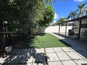 6633 NW 178th Terrace, Hialeah FL 33015