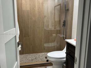 6633 NW 178th Terrace, Hialeah FL 33015