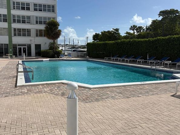2100 Sans Souci Boulevard A1409, North Miami FL 33181