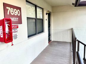 7690 Tahiti Lane 202, Lake Worth FL 33467