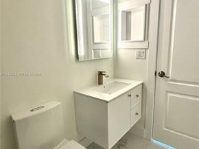 7690 Tahiti Lane 202, Lake Worth FL 33467