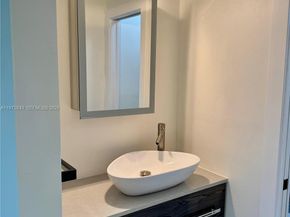 7690 Tahiti Lane 202, Lake Worth FL 33467