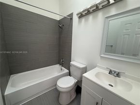 Undisclosed Address #A11974842, North Lauderdale FL 33068