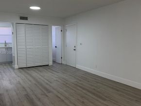 237 Lake Frances Drive 237, West Palm Beach FL 33411