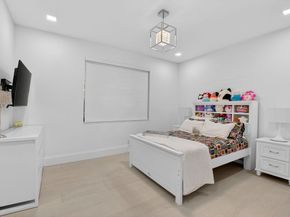 5723 Hamilton Way, Boca Raton FL 33496