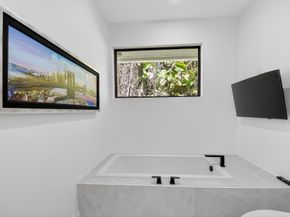 5723 Hamilton Way, Boca Raton FL 33496