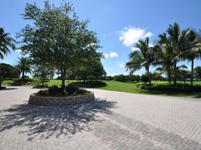 5723 Hamilton Way, Boca Raton FL 33496