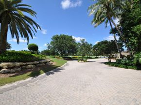 5723 Hamilton Way, Boca Raton FL 33496