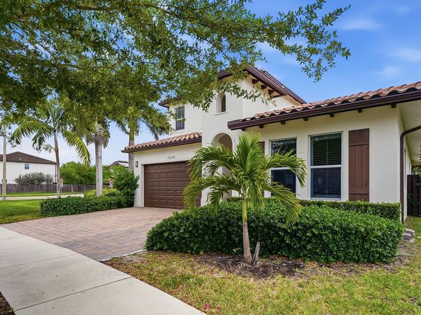 15155 SW 176th Lane, Miami FL 33187